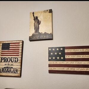 Patriotic Wall Art Set with Statue of Liberty and American Flag
